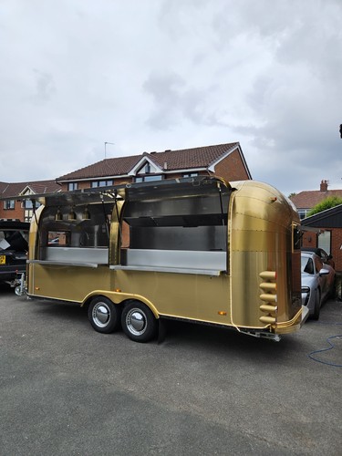 Catering trailer airstream - catering,